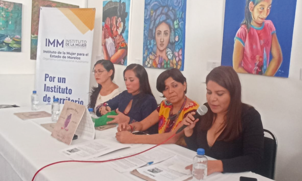 Presenta el Instituto de la mujer Calendario para visibilizar la violencia vicaría