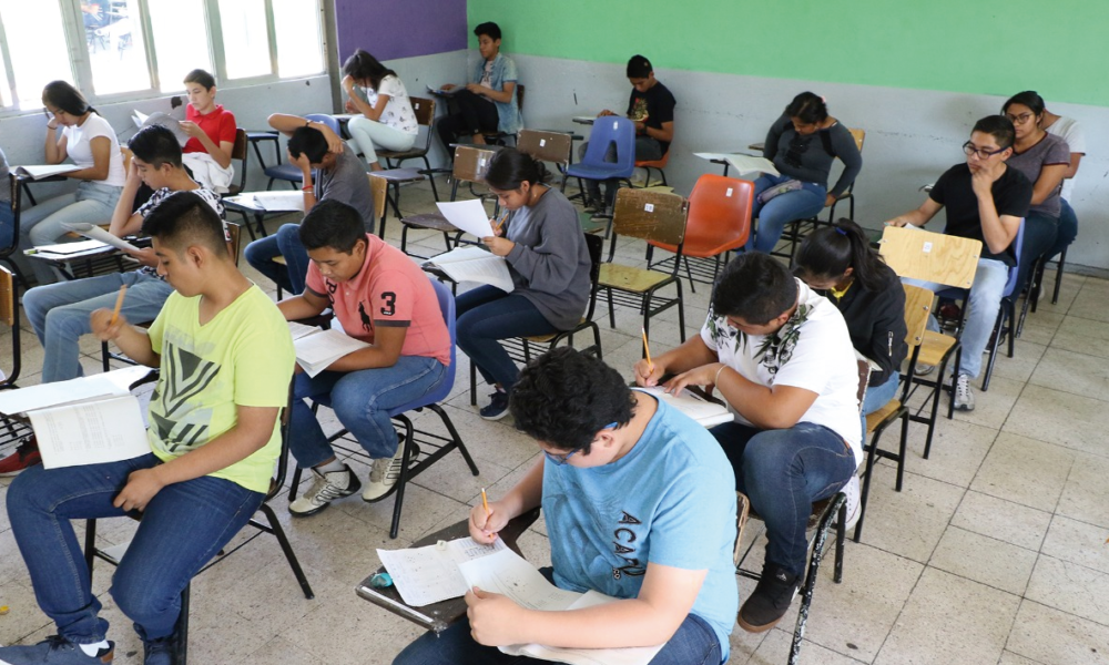 COBAEM  continúa con su proceso de admisión; ha vendido el 90% de las 6 mil 500 fichas que ofrece, además se prepara para el examen de admisión de manera virtual