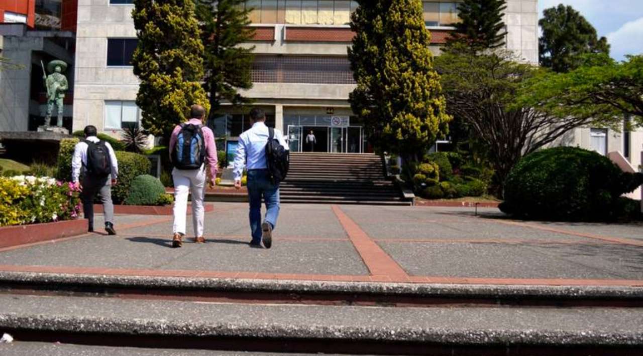 Se prepara la UAEM para implementar campaña nacional contra las adicciones. Preparatoria las primeras en ingresar al sistema