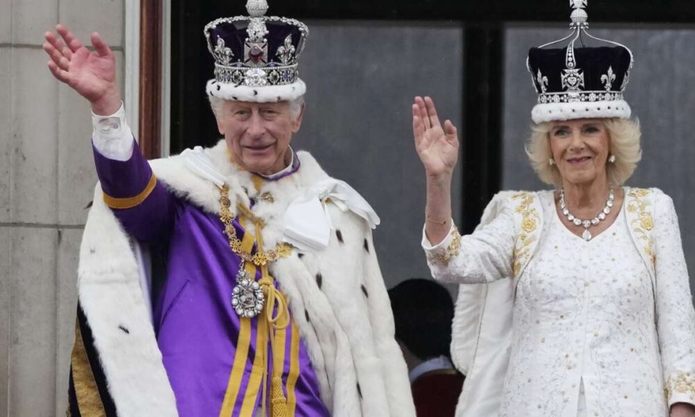 El Rey Carlos III es coronado en una ceremonia histórica