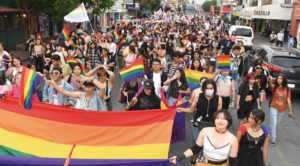 En la décimo cuarta marcha de la diversidad en Cuautla, participan más de 500 personas en favor de la igualdad