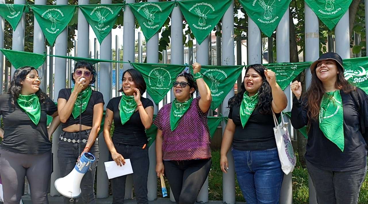 Exhortan mujeres al Congreso de Morelos para que aprueben la despenalización del aborto