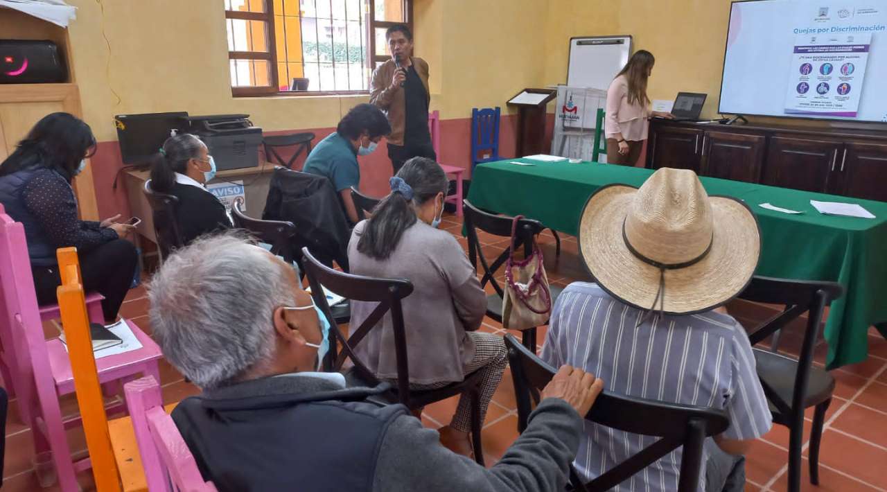 Capacitan en Derechos Humanos y no Discriminación a funcionarios públicos de Hueyapan