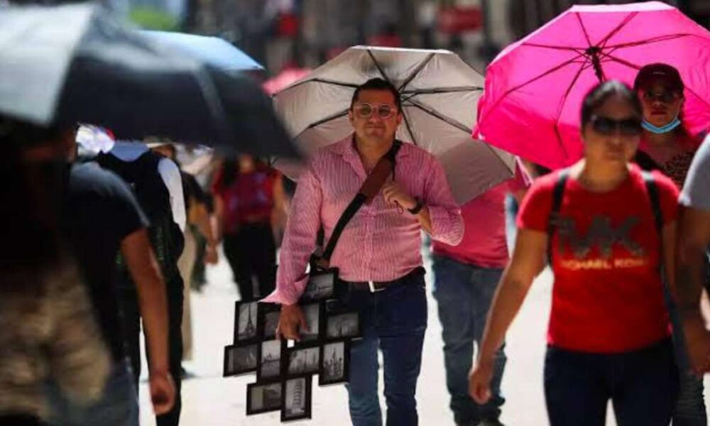 La Secretaria de Salud informo que son 12 personas que han atendido por golpe de Calor, un caso se encuentra grave y hospitalizado