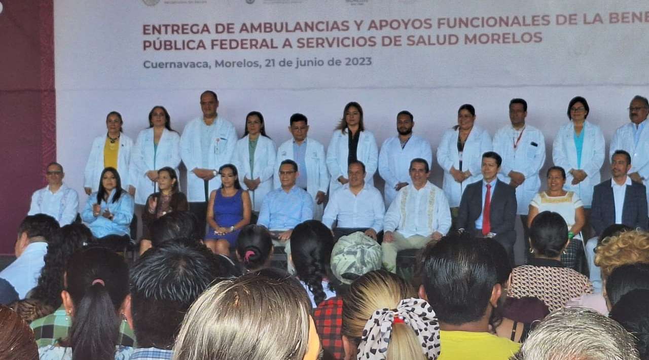 El Gobernador del Estado Cuauhtémoc encabeza la entrega de ambulancias y apoyos funcionales de la beneficencia pública federal a Servicios de Salud de Morelos