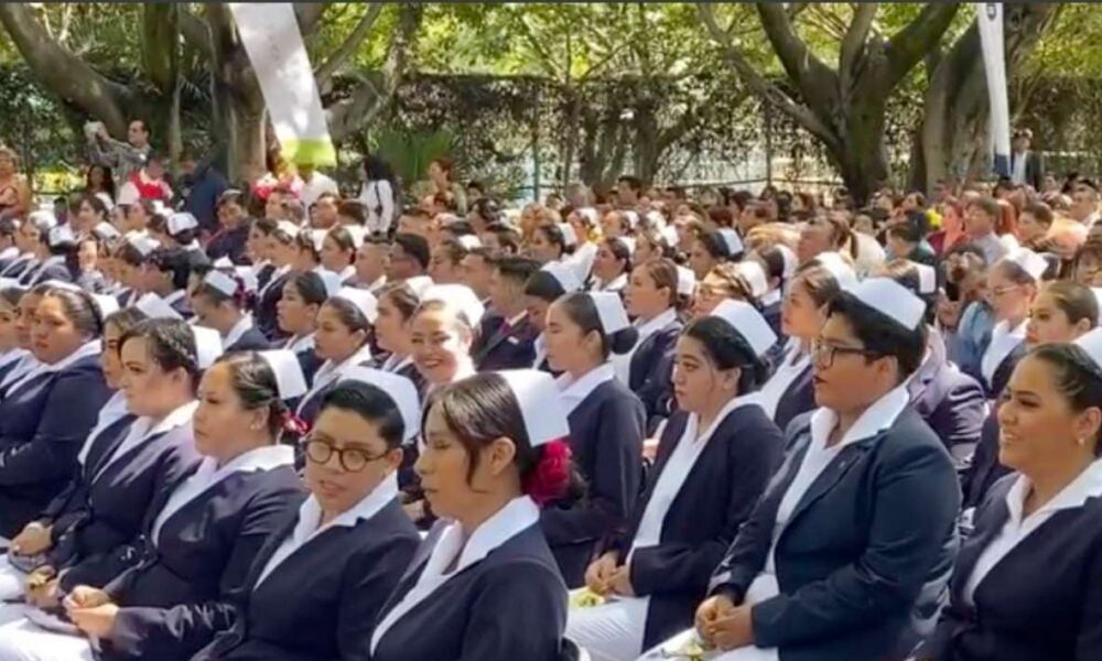 Se gradúan 241 alumnos de la Escuela de enfermería Florencia Nightingale Cruz Roja Mexicana delegación Morelos