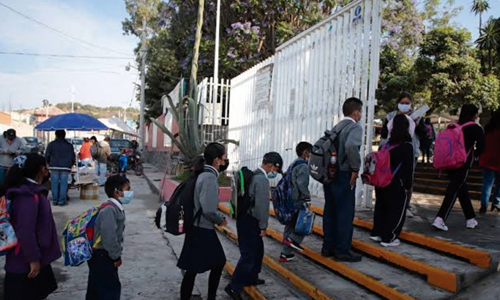 Toman medidas preventivas contra el dengue ante regreso a clases