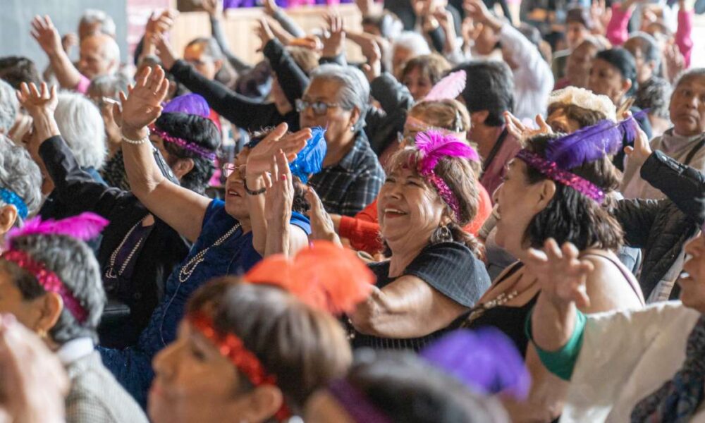 Celebra SEDIF a adultos mayores con actividades para fortalecer la Salud Física y Mental