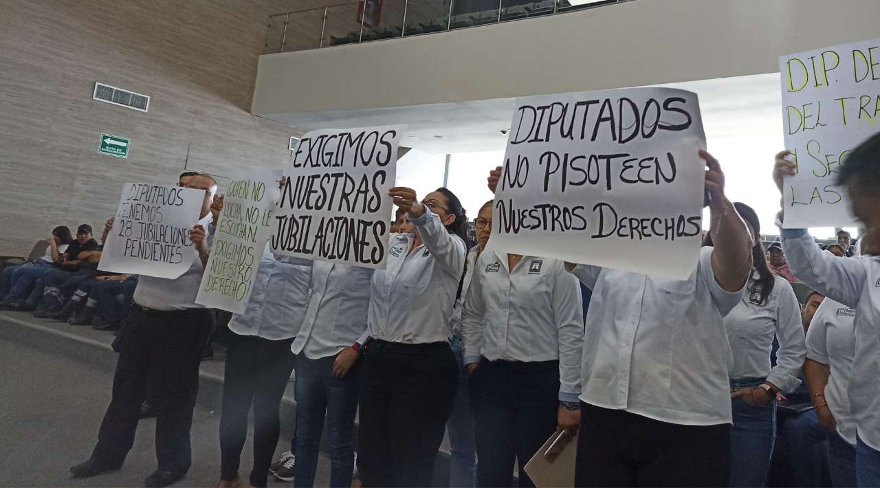 Sindicalizados del Congreso de Morelos Exigen Justicia: Piden Respuesta Inmediata a Peticiones de Pensiones