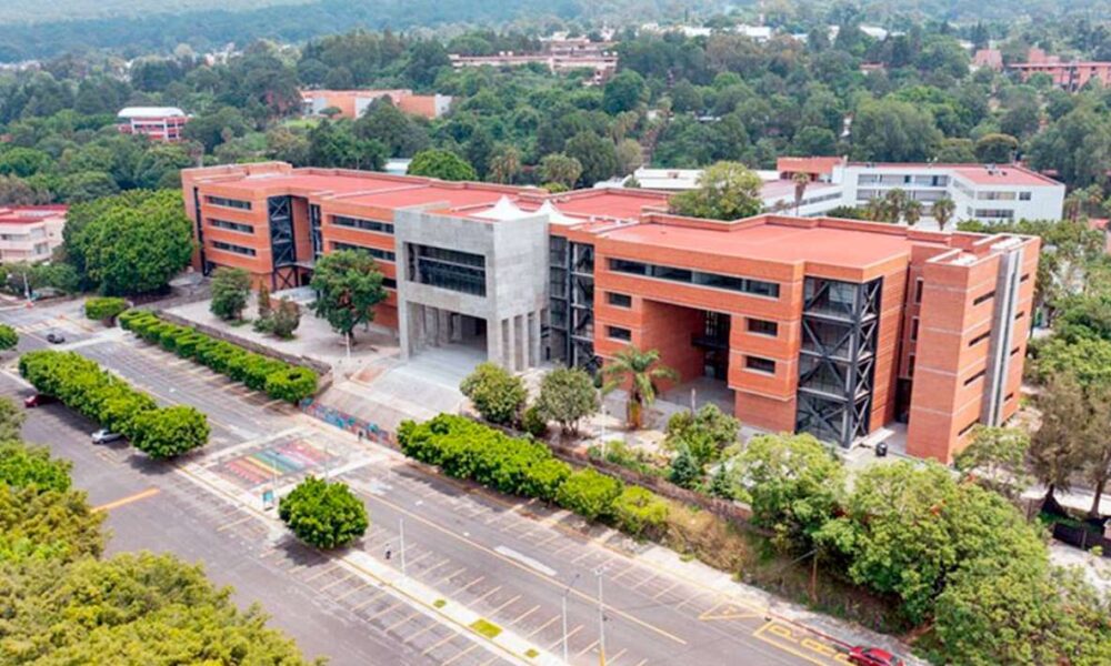 UAEM Realiza Acciones de Fumigación y Descacharrización Contra el Dengue en Campus Chamilpa