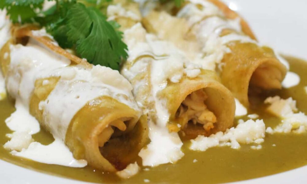 ¡Festival de Sabores! Enchiladas Verdes Gigantes en Jiutepec, un Placer Culinario