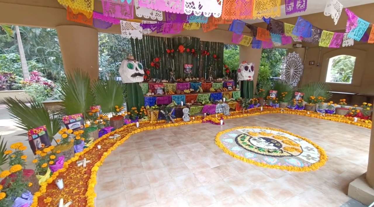 Barranca Chapultepec se prepara para el Día de Muertos con altares y relatos de terror