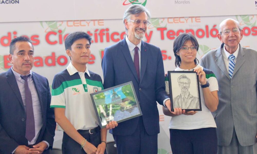 Firma Secretaría de Educación convenio de colaboración con embajada de Francia en México