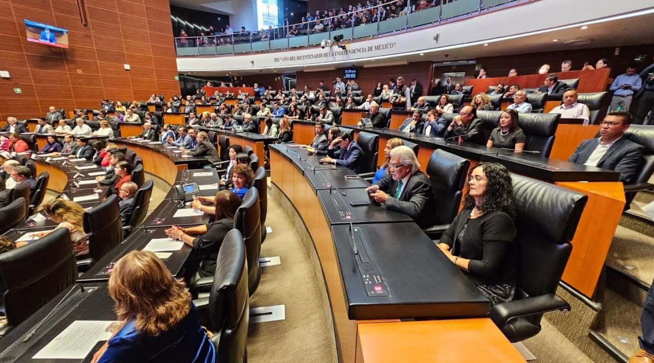 Sitio de Cuautla y Reconocimiento a Personal de Salud Inmortalizados en el Senado de la República