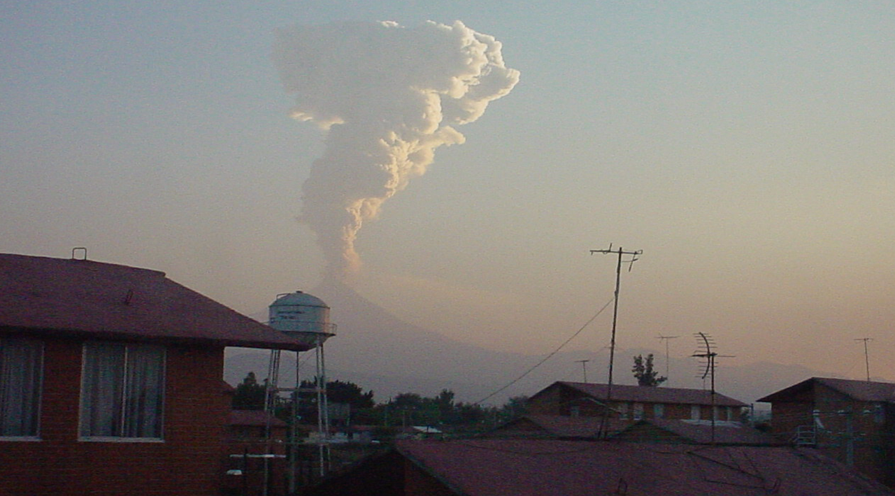 Protección Civil de Yecapixtla confirmó que 4 mil 700 personas en zona de riesgo tendrán que ser evacuadas por actividad del Popocatépetl