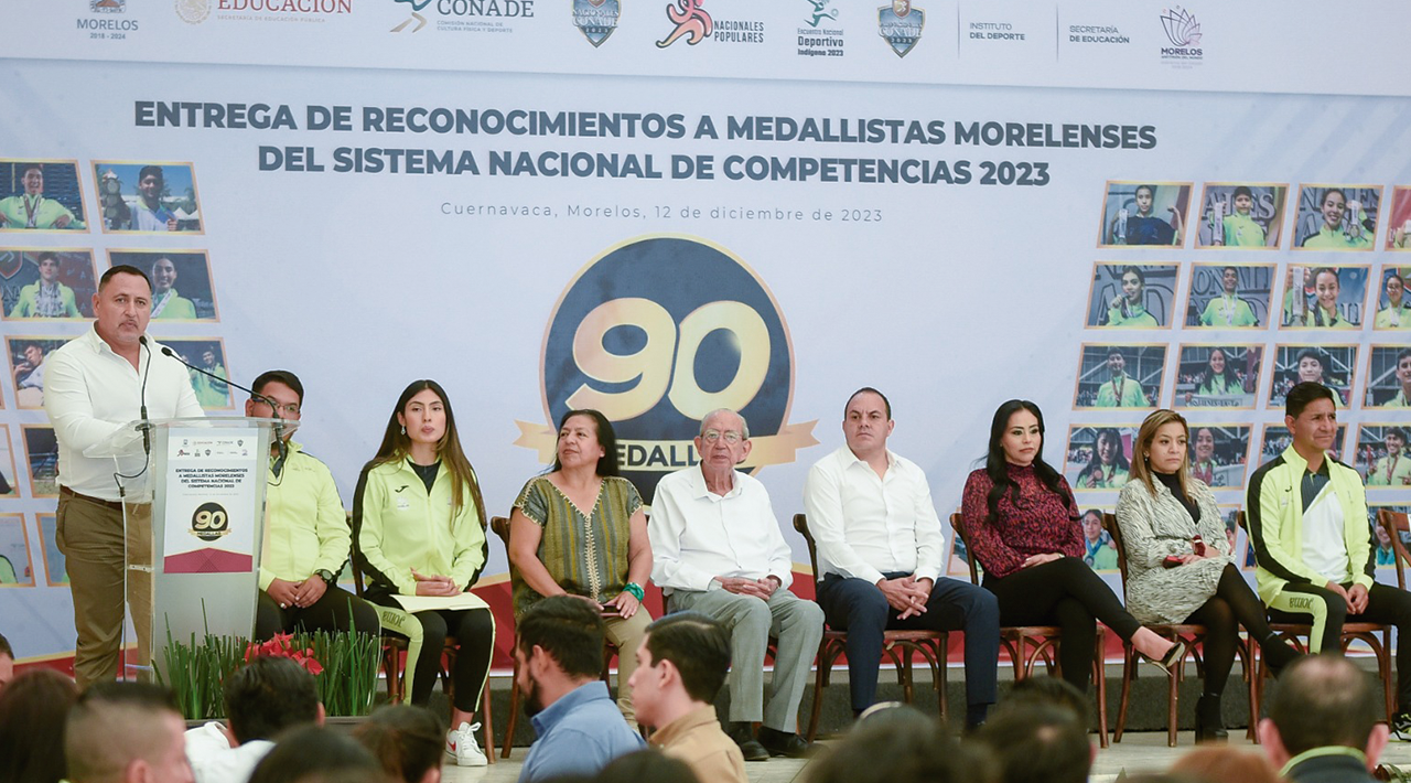 El gobernador de Morelos, Cuauhtémoc Blanco Bravo, reconoció a medallistas de competencias nacionales e internacionales 2023