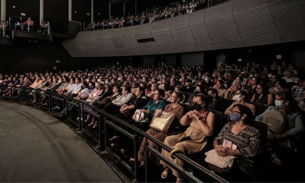 Invitan al Maratón Escénico Navideño en el Teatro Ocampo de Cuernavaca