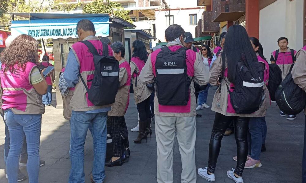 Capacitadores Electorales visitan a ciudadanos de Cuernavaca para las Elecciones del 2024