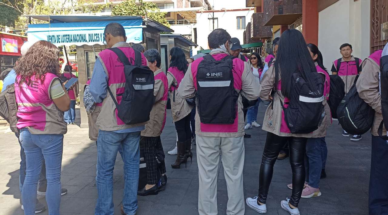 Capacitadores Electorales visitan a ciudadanos de Cuernavaca para las Elecciones del 2024