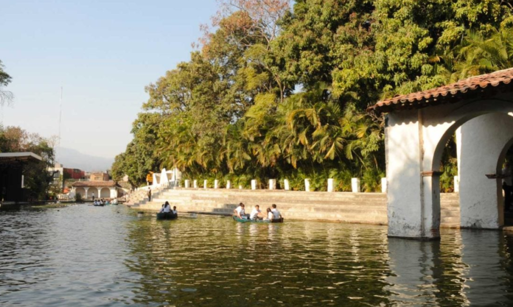 Celebra el CCE la pronta reapertura del Jardín Borda