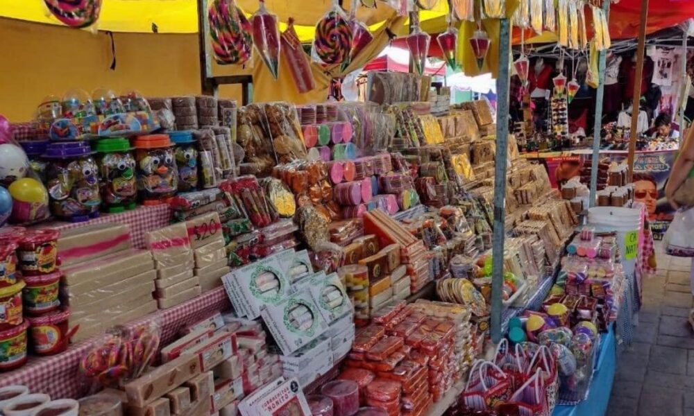 Se prepara el Ayuntamiento de Tepalcingo para la feria del Tercer Viernes de Cuaresma, con más de tres mil comerciantes, la mayoría artesanos de Michoacán, Estado de México, Oaxaca, Tlaxcala y Morelos