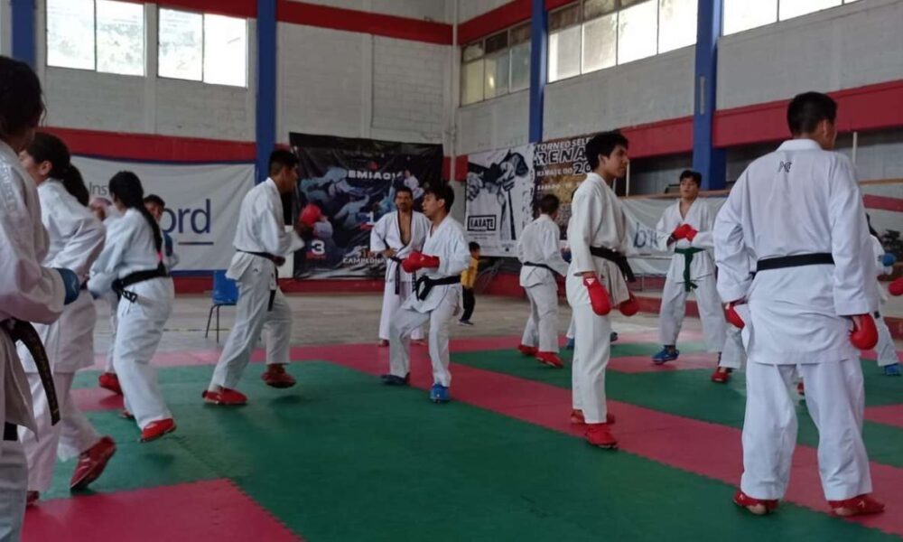 Campeonato Estatal de Karate Do: Atletas en Competencia Buscando su Pase a los Juegos Conade 2024