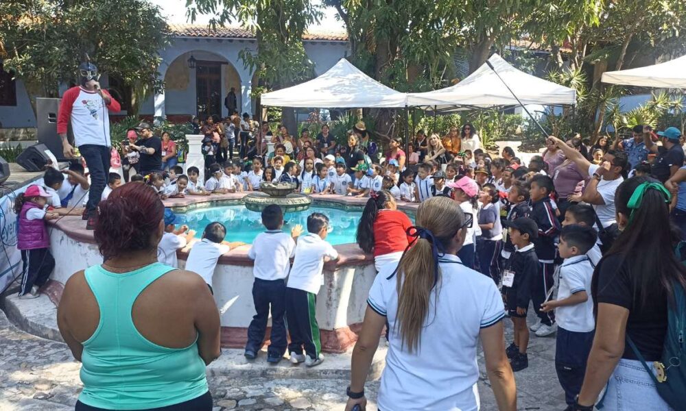 Con una gran afluencia inicia la Ferial del Libro Infantil y Juvenil en el Centro Cultural Jardín Borda