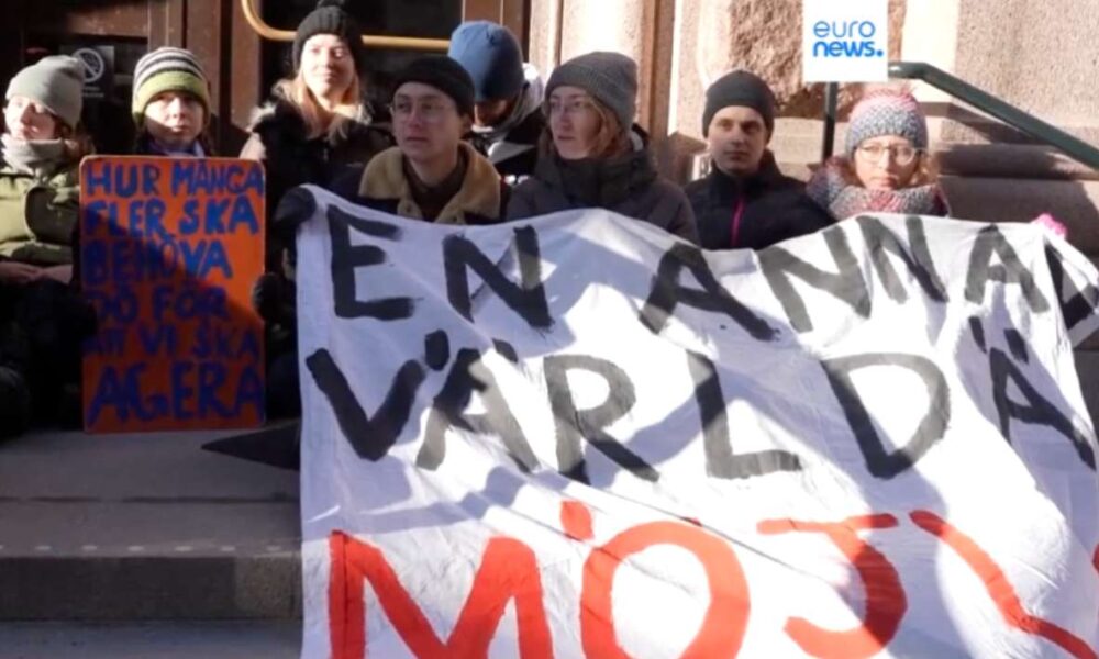 Greta Thunberg protesta contra el Parlamento sueco