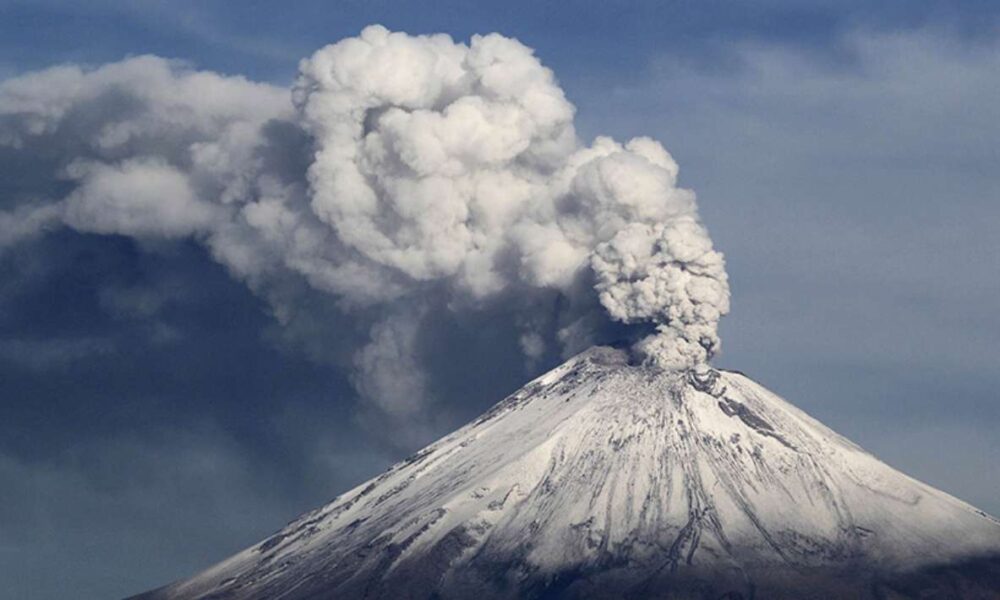 IEBEM Monitorea Constantemente Escuelas ante Actividad del Volcán Popocatépetl