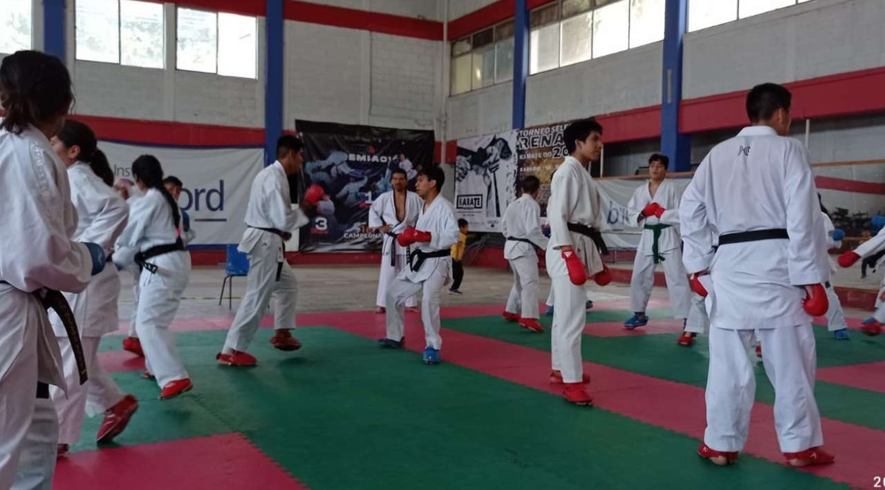 Campeonato Estatal de Karate Do: Atletas en Competencia Buscando su Pase a los Juegos Conade 2024