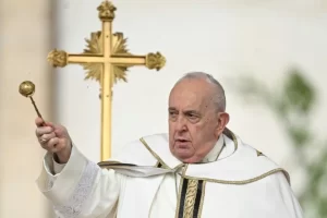 “La guerra es absurda” dice el Papa Francisco.