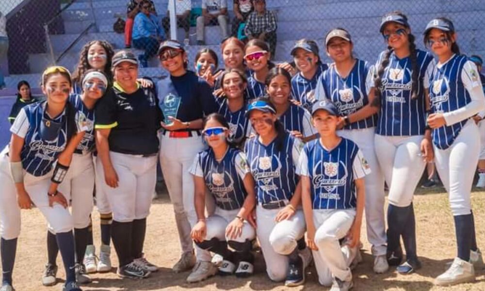 Con éxito se realiza primer cuadrangular de softbol