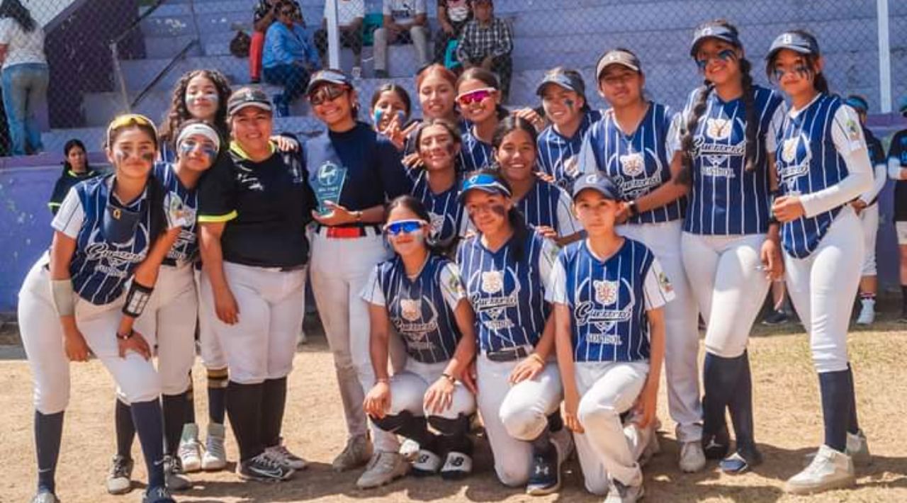 Con éxito se realiza primer cuadrangular de softbol