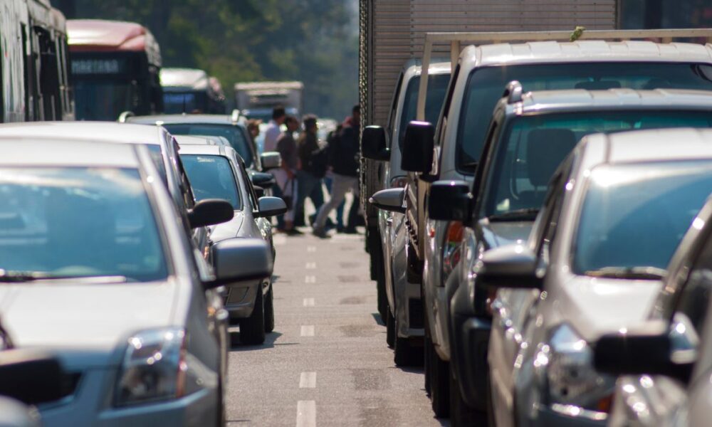 Altas temperaturas pueden provocar sobrecalentamiento en los autos advierten Ángeles verdes