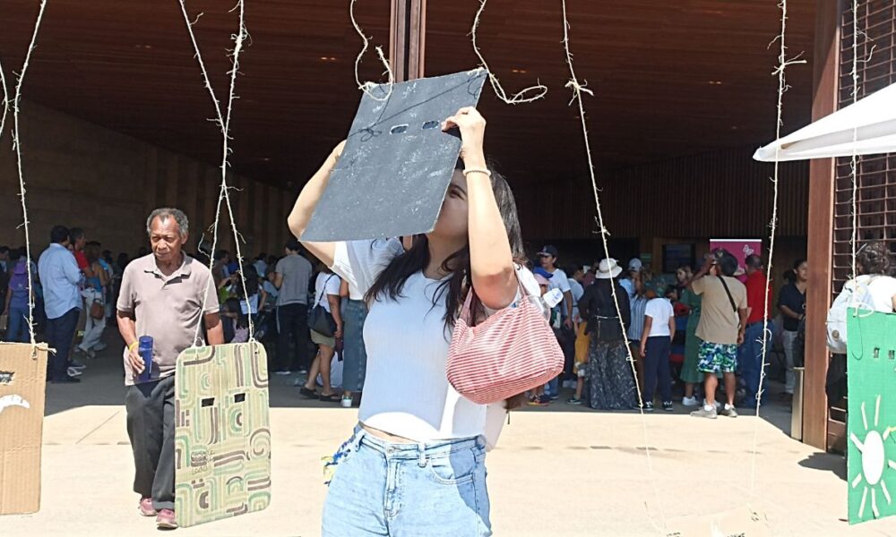 Gran asistencia al evento del Día Estelar en el Centro Cultural Teopanzolco por el eclipse solar