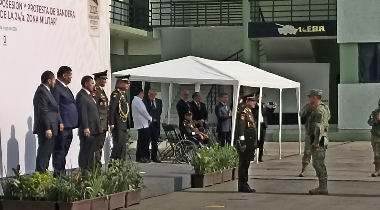 Detalles de la ceremonia de investidura del nuevo comandante de la 24ª Zona Militar