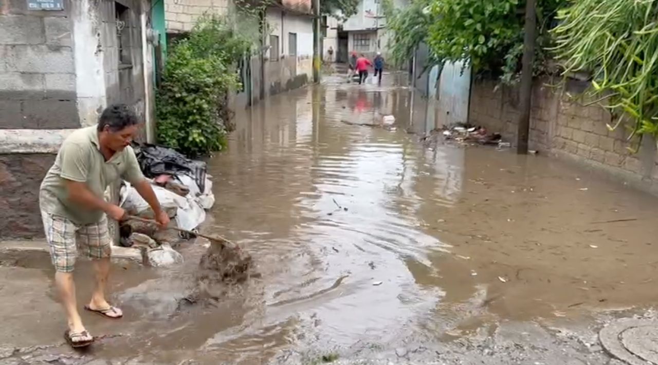 Se desbordan río Amacuzac y Tembembe