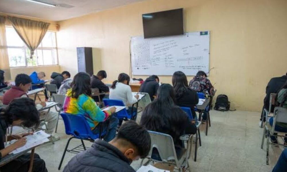 UAEM ofrece resultados de nivel medio Superior y anuncia 267 espacios para reubicación