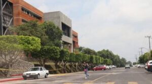 Regresan a la UAEM 40 mil estudiantes