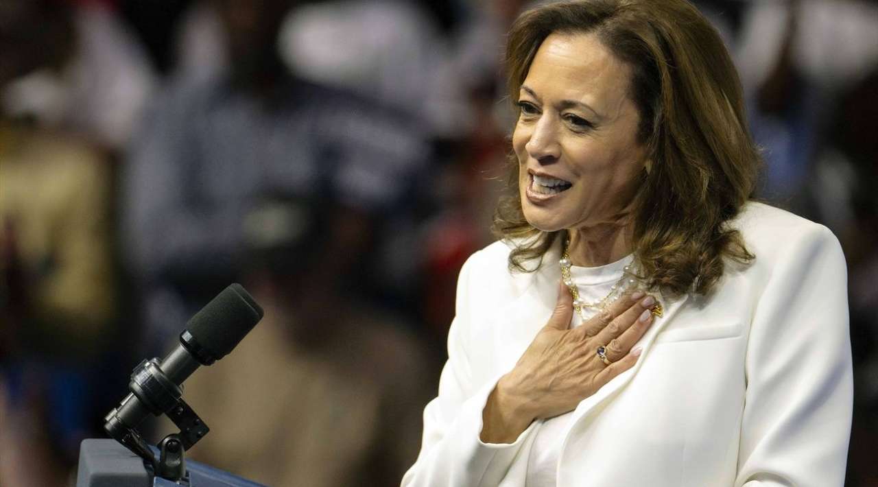 Kamala Harris supera a Donald Trump en intención de voto entre latinos, según encuesta