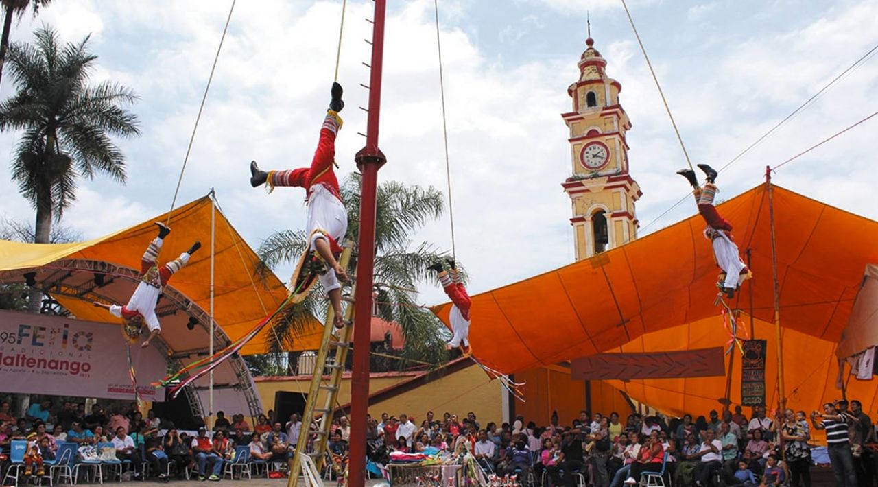 Preparativos para la Feria de la Virgen de los Milagros en Tlaltenango