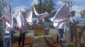 Infonavit coloca la primera piedra del conjunto habitacional Punta Cuerna en Loma de Chipitlán