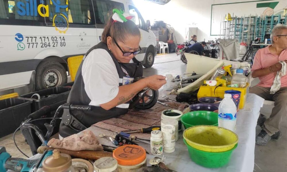 Programa “Enchúlame la Silla” Llega a Zacatepec para Reparar Sillas de Ruedas a Bajo Costo