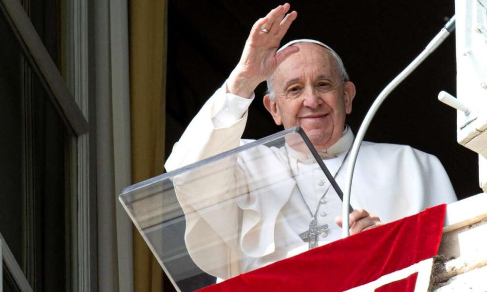 Papa Francisco inicia gira por cuatro países