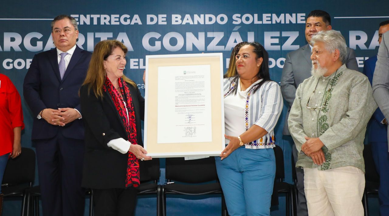 Entregan Bando solemne a Gobernadora Margarita González Saravia