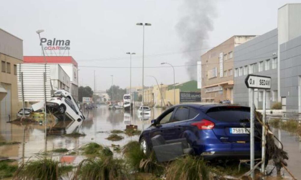 Inundaciones en el sureste de España dejan al menos 62 muertos y grandes daños