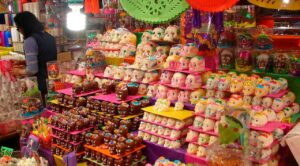 Tianguis de Día de Muertos en el Mercado Adolfo López Mateos