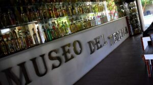 Descubre el Museo del Tequila en Tezoyuca, Morelos: Un viaje a la historia de la bebida mexicana