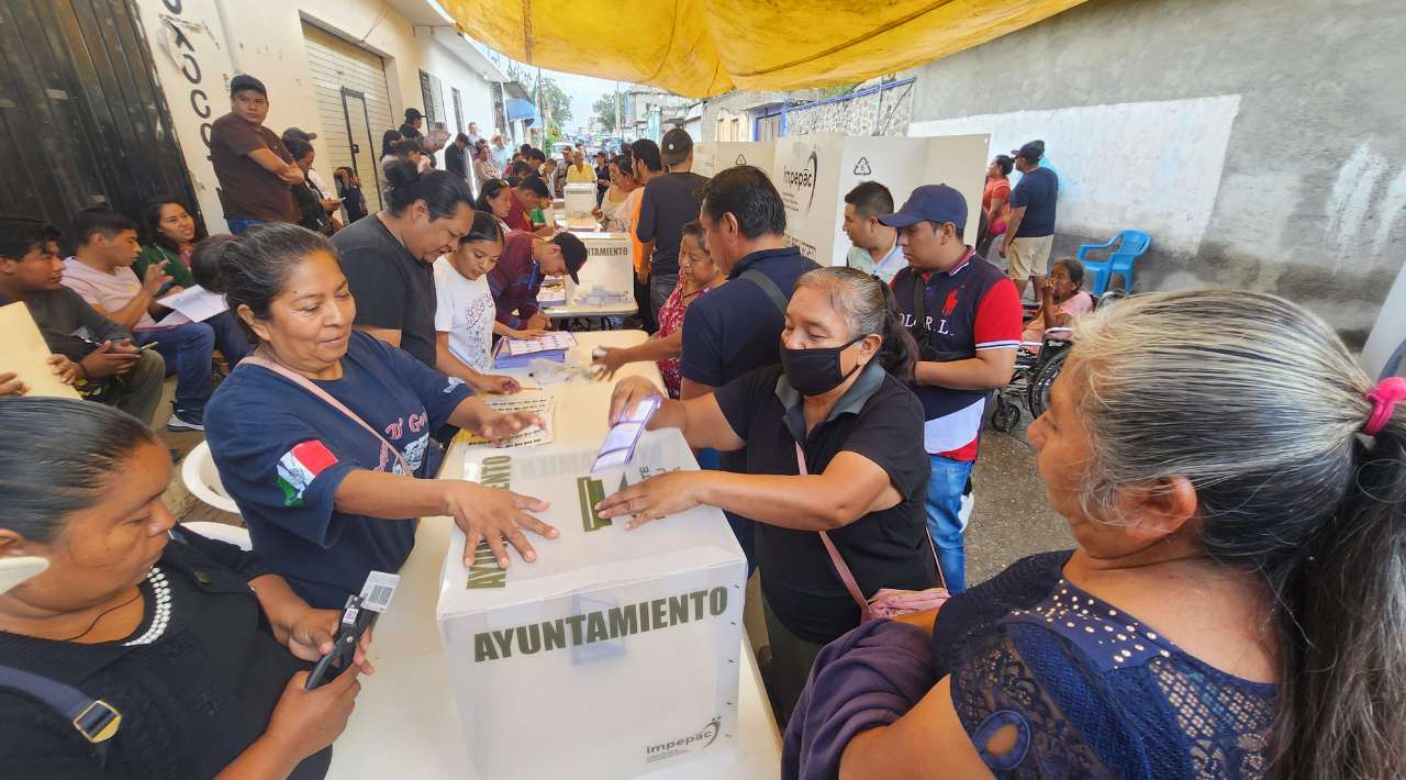 Elecciones en Xoxocotla y Hueyapan Transcurren con Paz y Tranquilidad