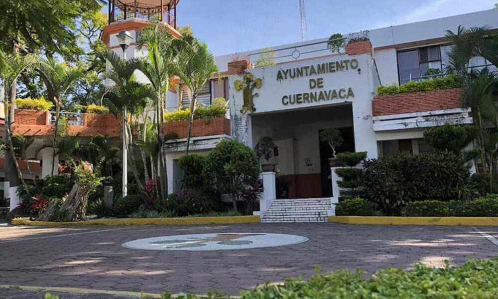 Reconocen a comerciantes y trabajadores de los mercados de Cuernavaca por su esfuerzo y dedicación